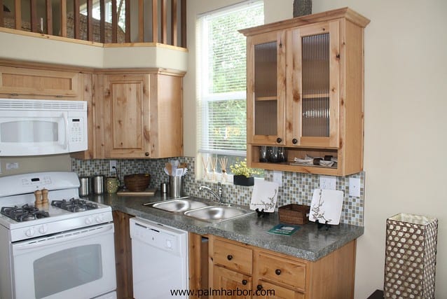 Palm Harbor - Lodge - Coastal Breeze - Interior (Kitchen)