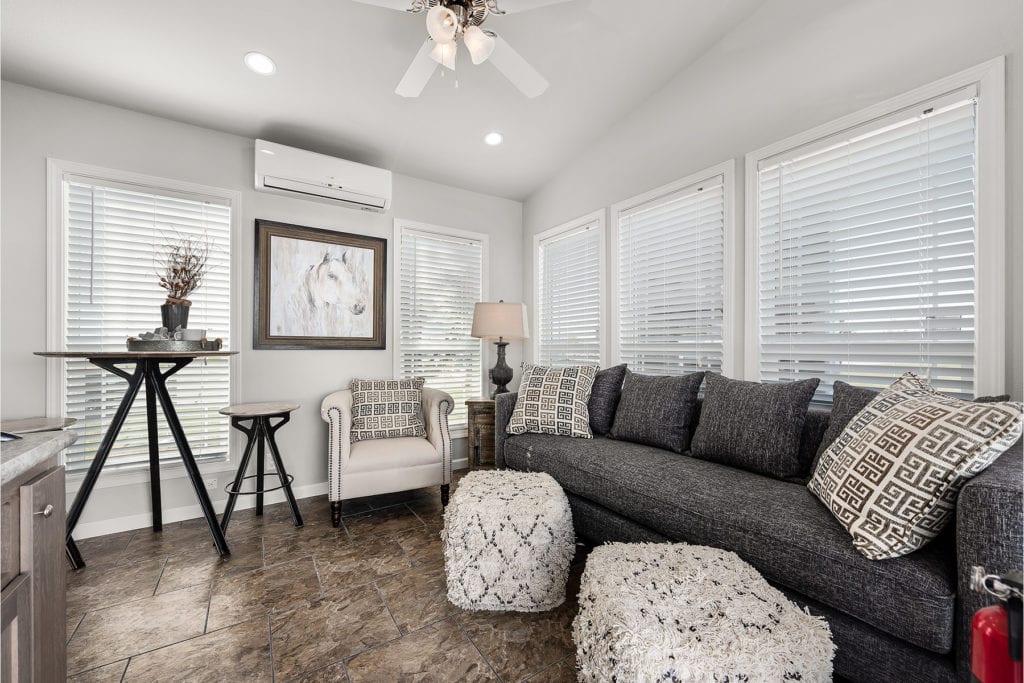 Champion Athens Model 520 - Living Room 2