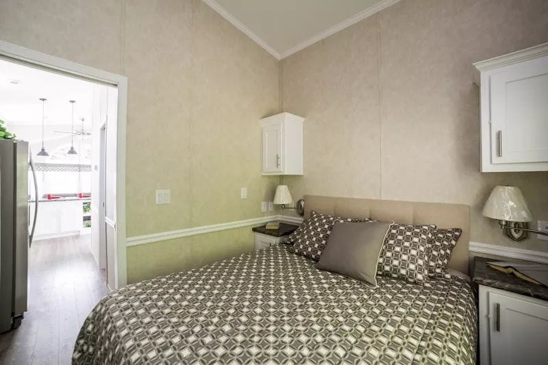 Champion Athens APH-528 - Bedroom