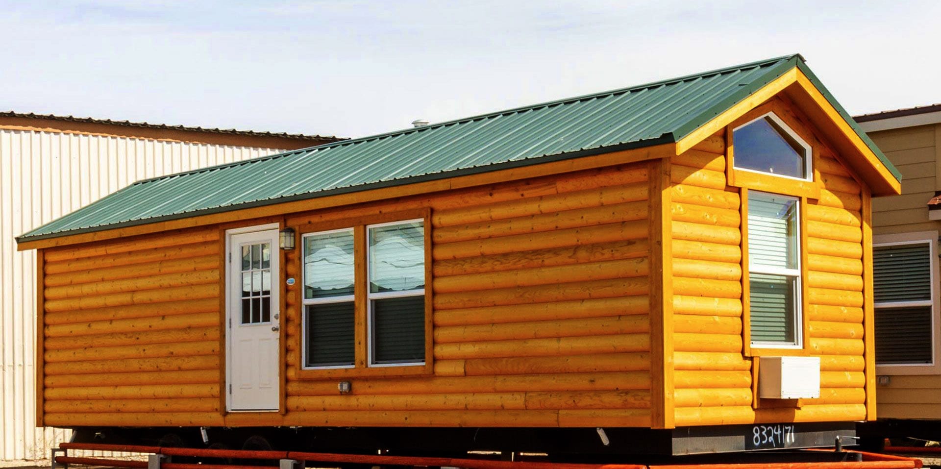 Champion Athens APH-531 - Exterior