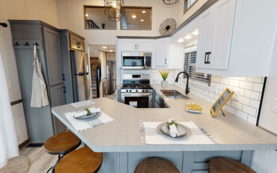 7 Tips to Host Guests Overnight in Your Tiny House