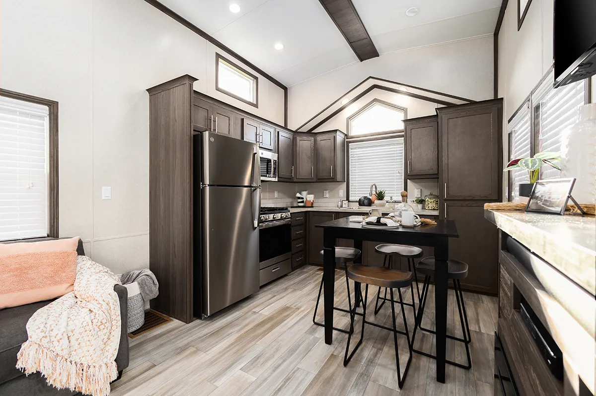 parkmodelhomes-kropf-lakeside-8155 (3) parkmodelhomes-kropf-lakeside-8155 (3)