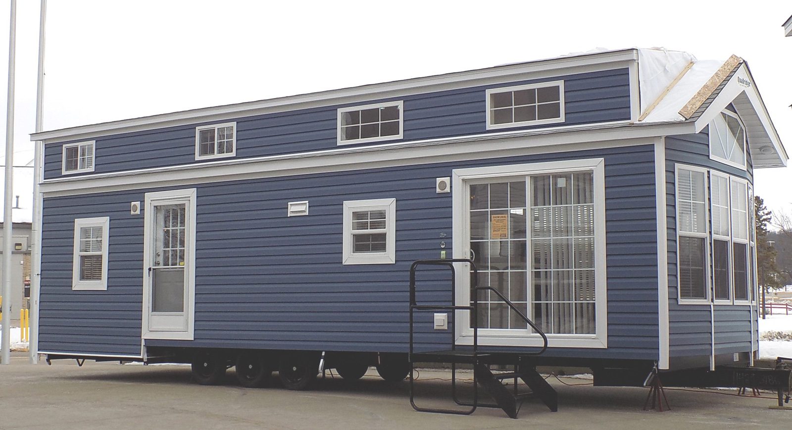 Summit-Optional-Heritage-Blue-Siding Summit-Optional-Heritage-Blue-Siding
