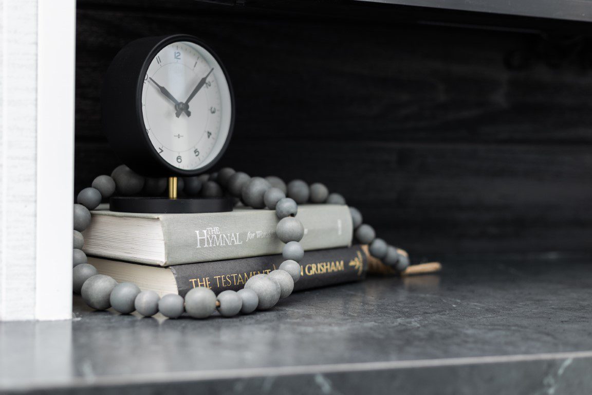 KROPF ISLAND 6243 FRONT LR WITH WASHER DRYER (15)