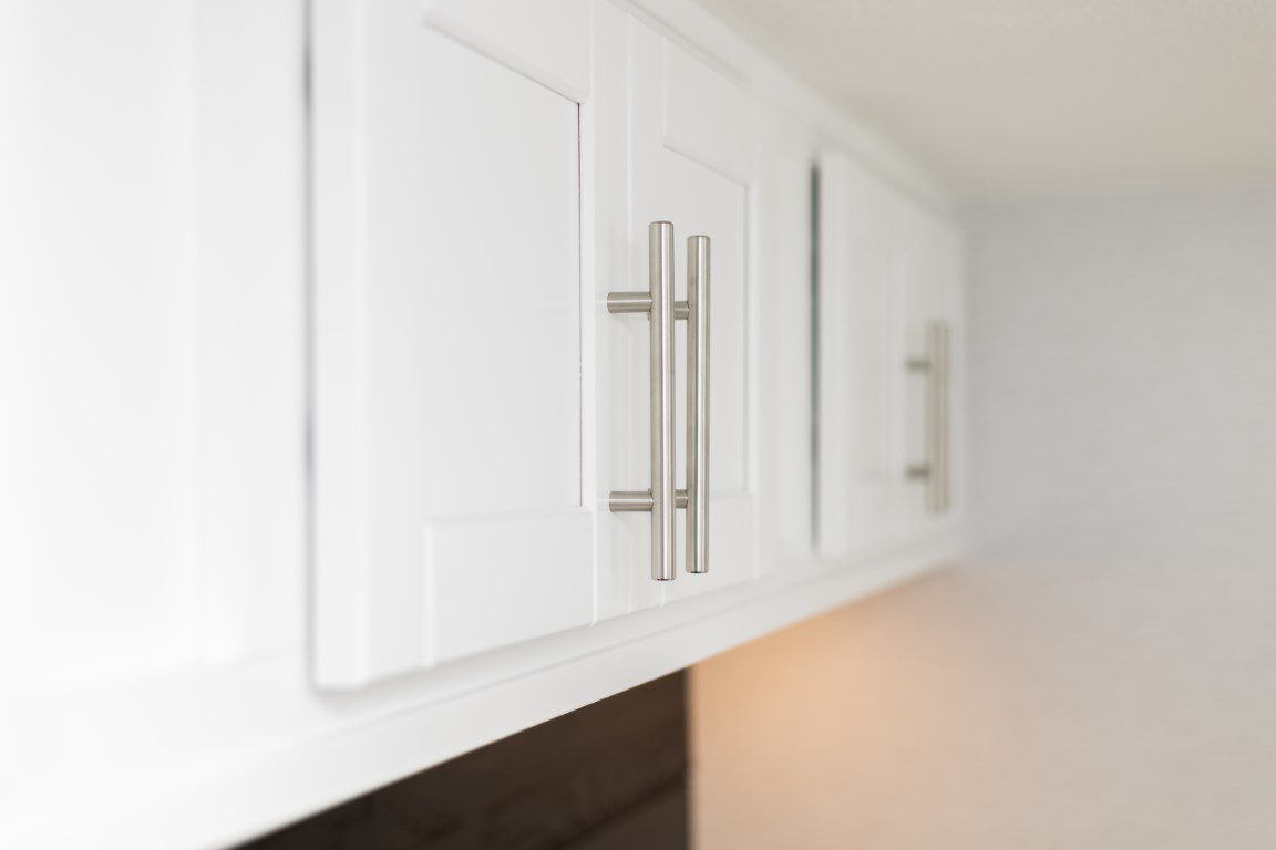 KROPF ISLAND 6243 FRONT LR WITH WASHER DRYER (27)