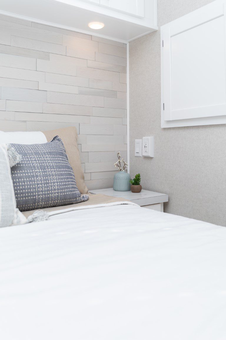 KROPF ISLAND CAFE SHOW HOME (19)