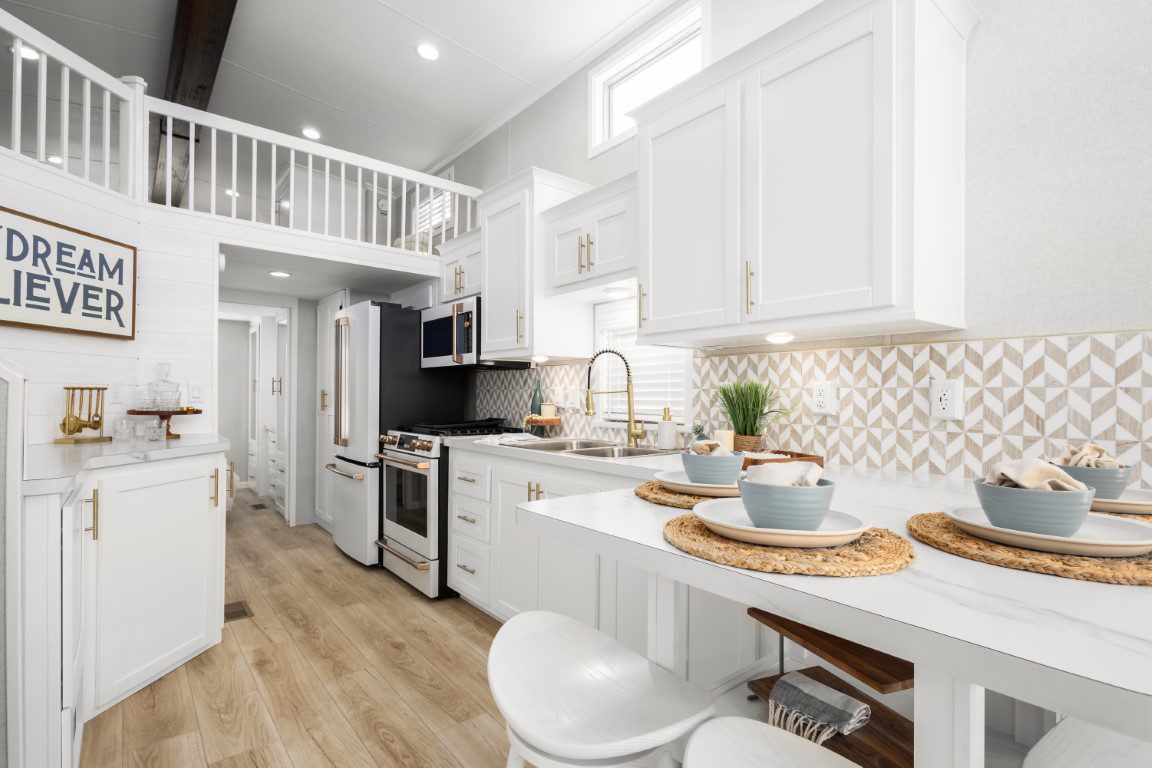 KROPF ISLAND CAFE SHOW HOME (37)