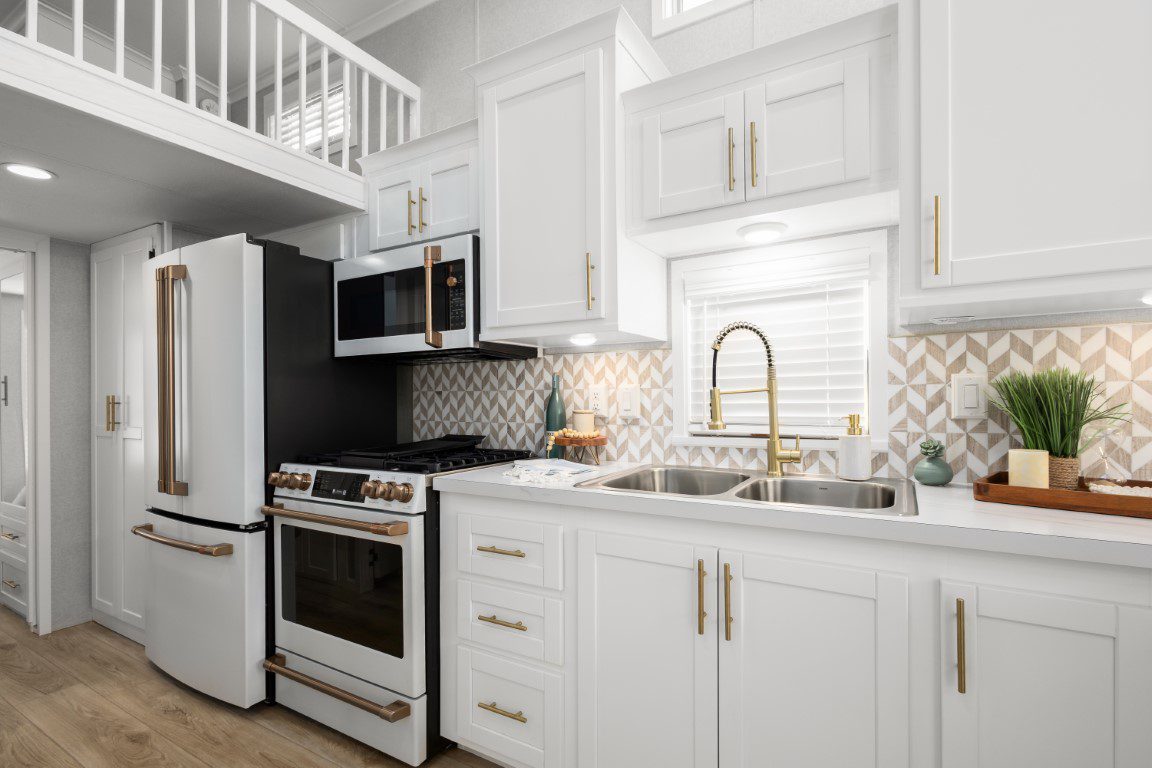 KROPF ISLAND CAFE SHOW HOME (39)