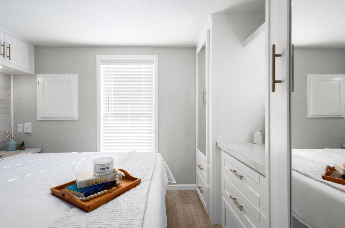 KROPF ISLAND CAFE SHOW HOME (42)