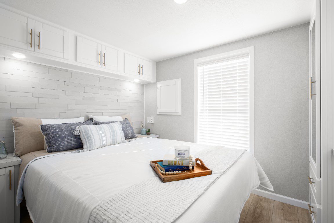 KROPF ISLAND CAFE SHOW HOME (43)