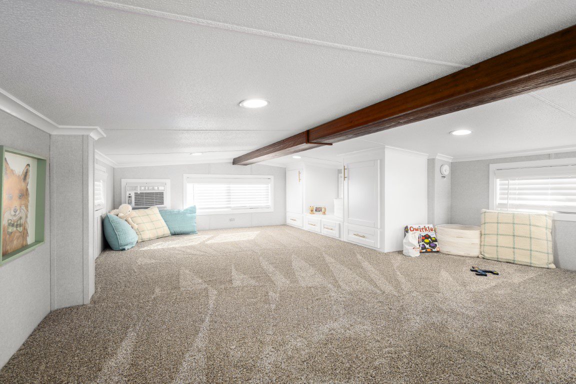 KROPF ISLAND CAFE SHOW HOME (44)