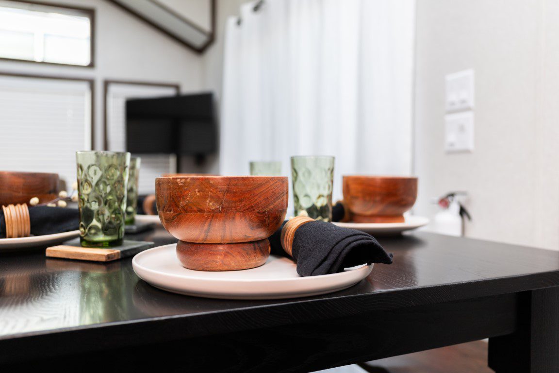 KROPF LAKESIDE FT-LR CORNER ENT (1)