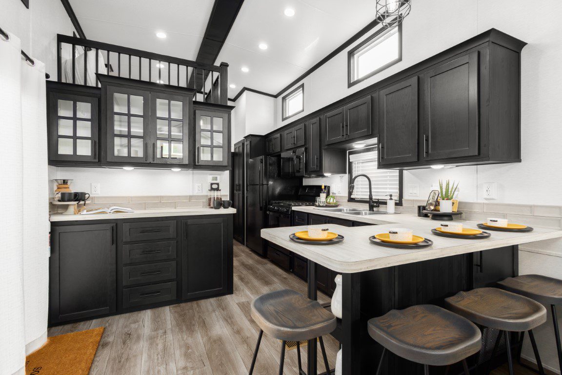 KROPF LAKESIDE L-SHAPE COUNTER FT-LR (24)