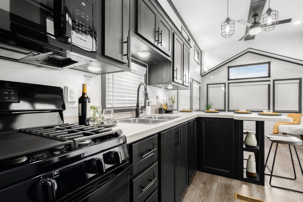 KROPF LAKESIDE L-SHAPE COUNTER FT-LR (27)