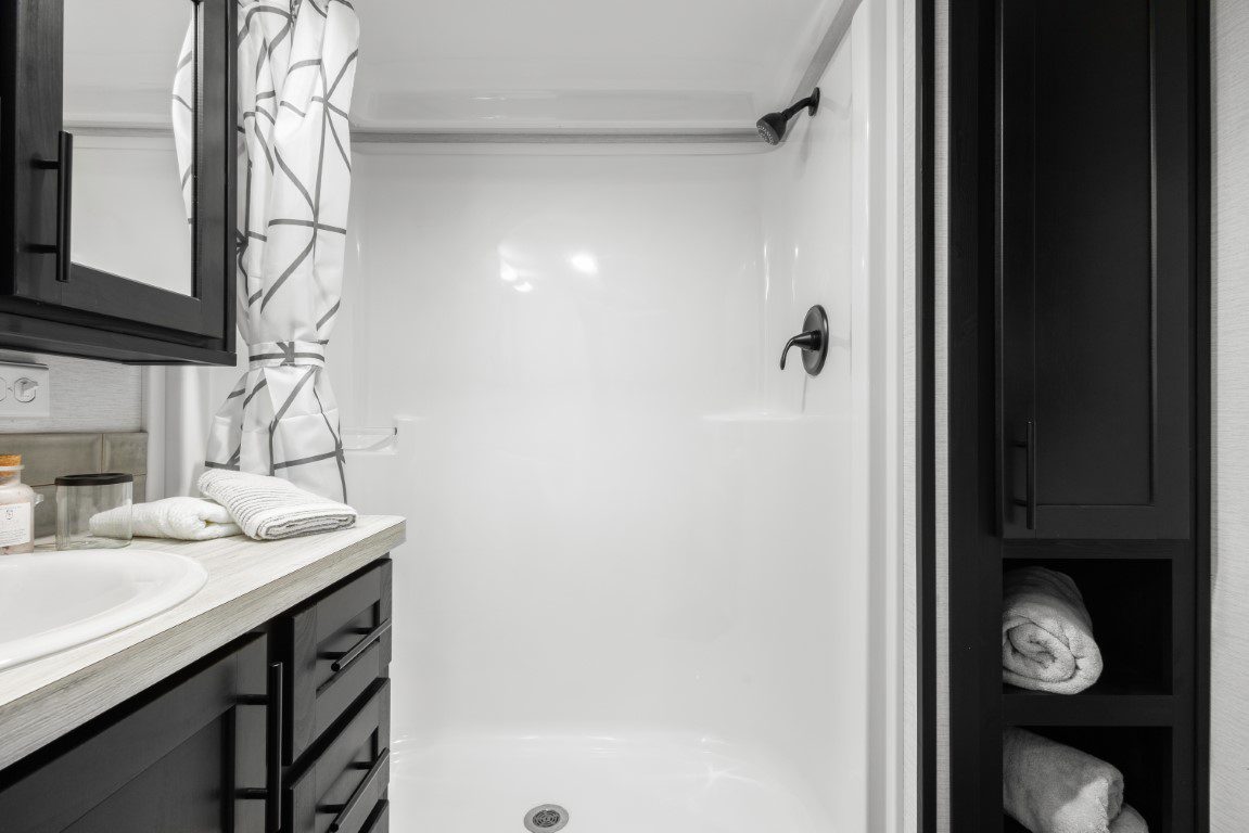 KROPF LAKESIDE L-SHAPE COUNTER FT-LR (29)