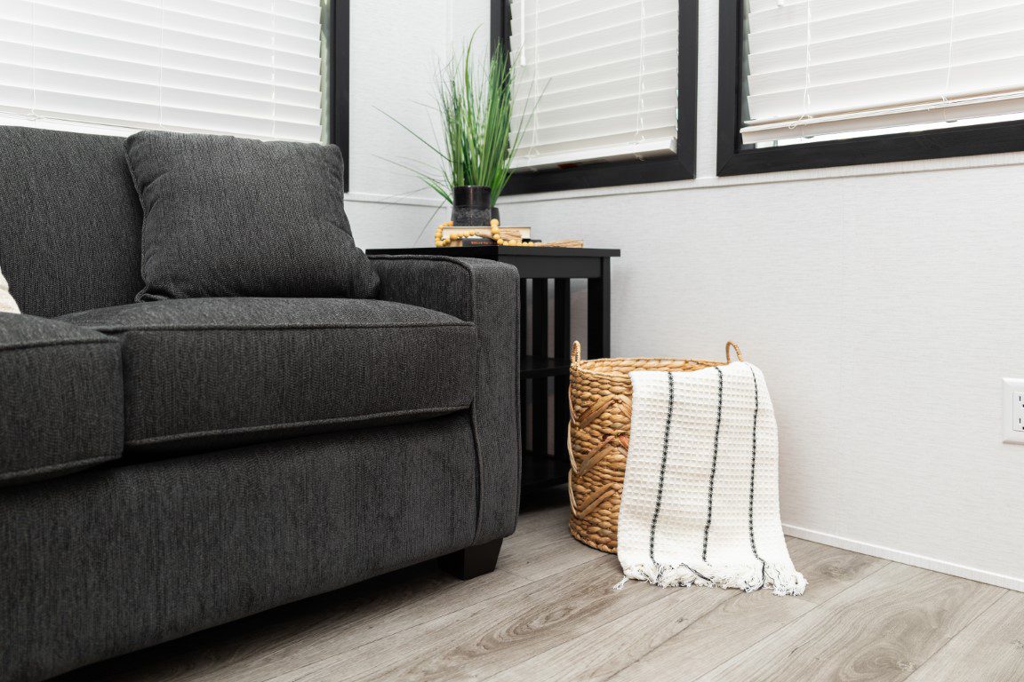 KROPF LAKESIDE L-SHAPE COUNTER FT-LR (3)