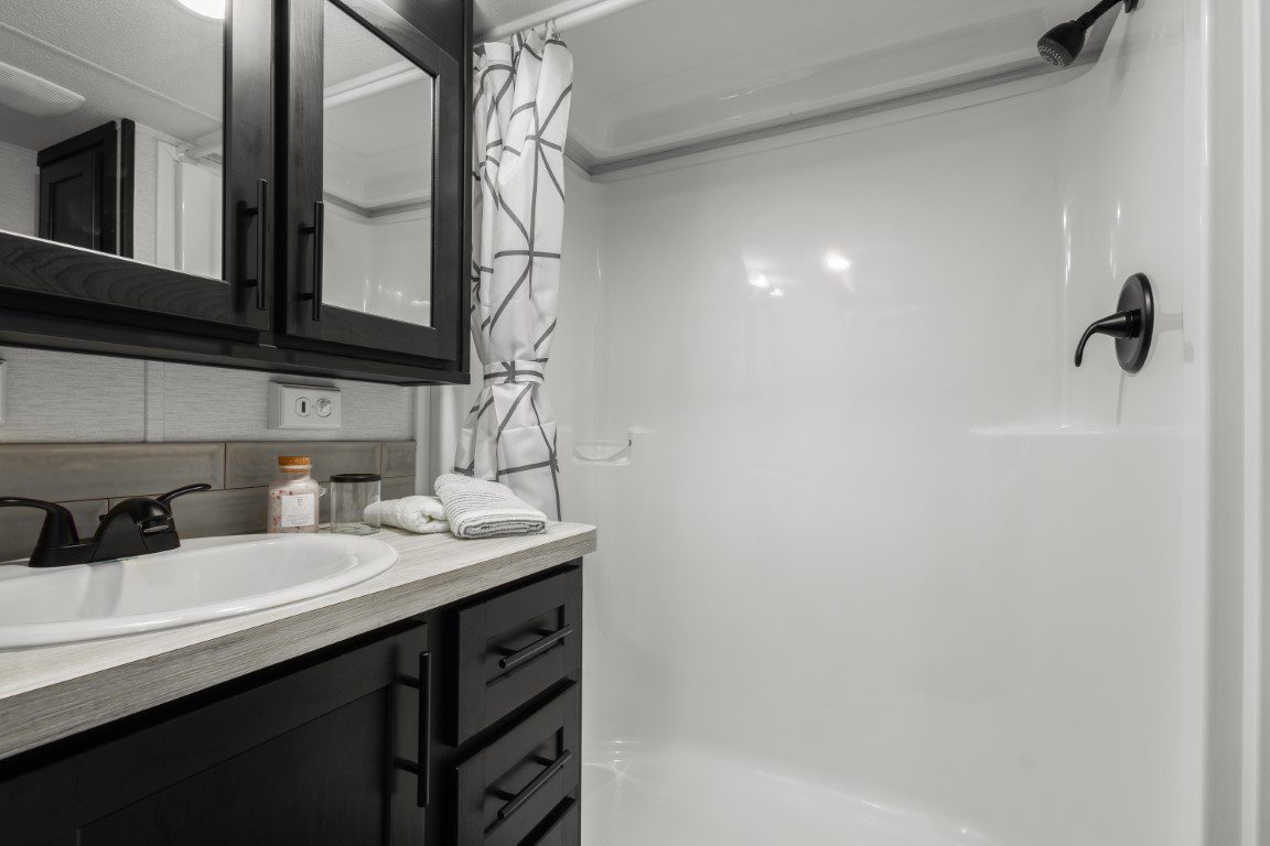 KROPF LAKESIDE L-SHAPE COUNTER FT-LR (30)