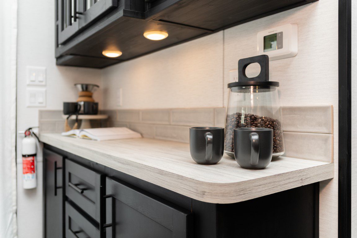 KROPF LAKESIDE L-SHAPE COUNTER FT-LR (8)