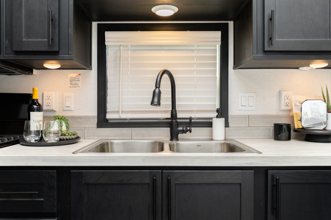 KROPF LAKESIDE L-SHAPE COUNTER FT-LR (9)