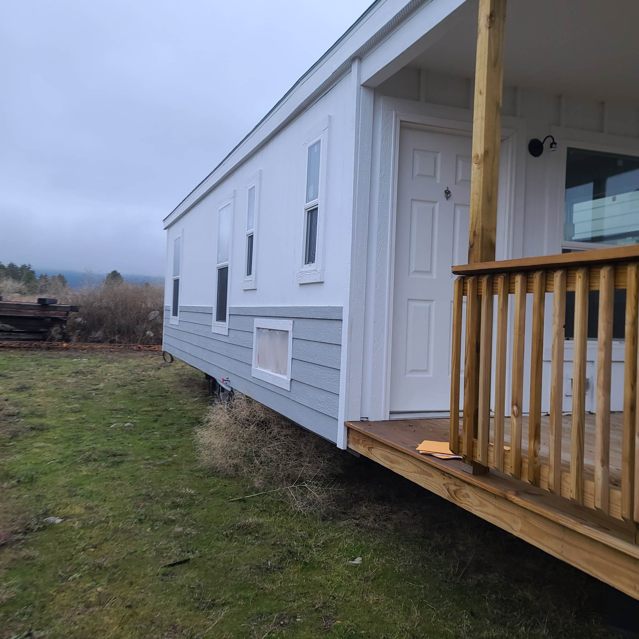 skyline white and grey 4346 (1)