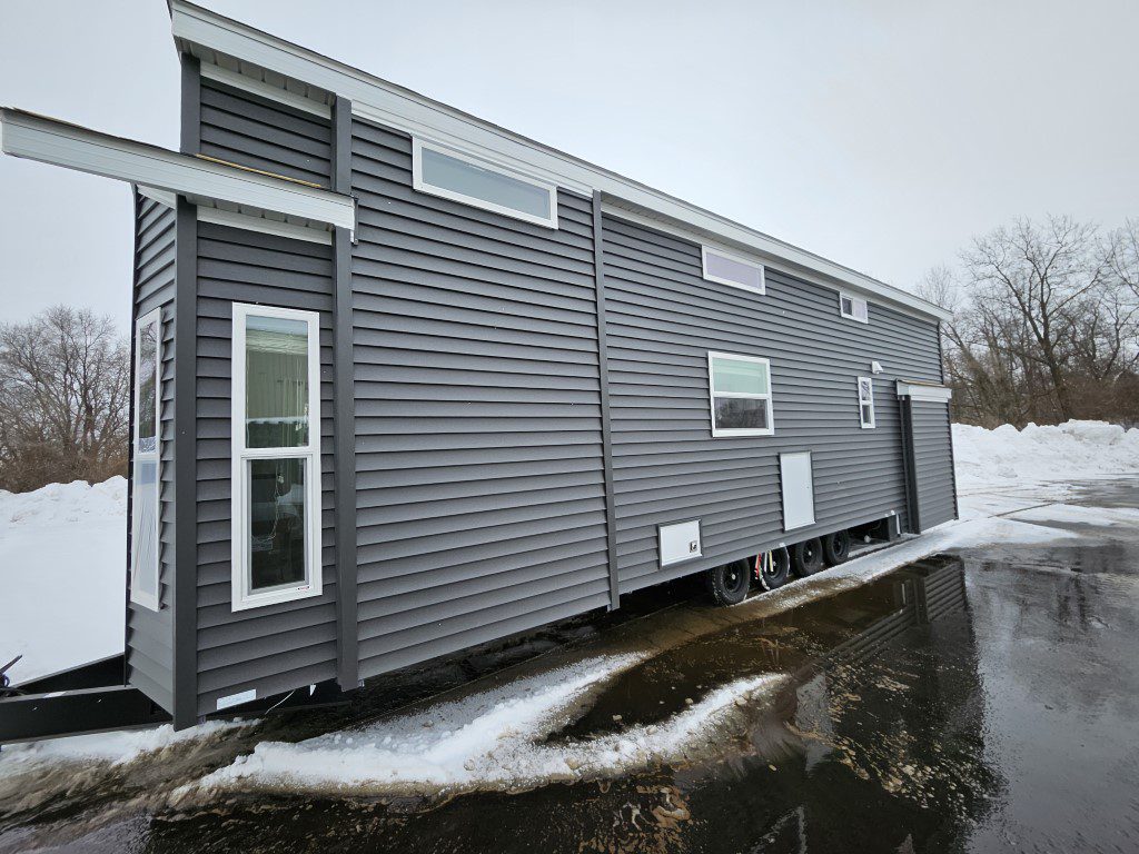 woodland park Liberty white beams and corian 6412 (1)